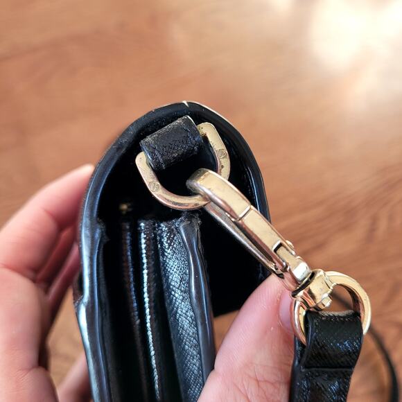 Tory Burch Robison Leather Crossbody Bag - Picture 7 of 10